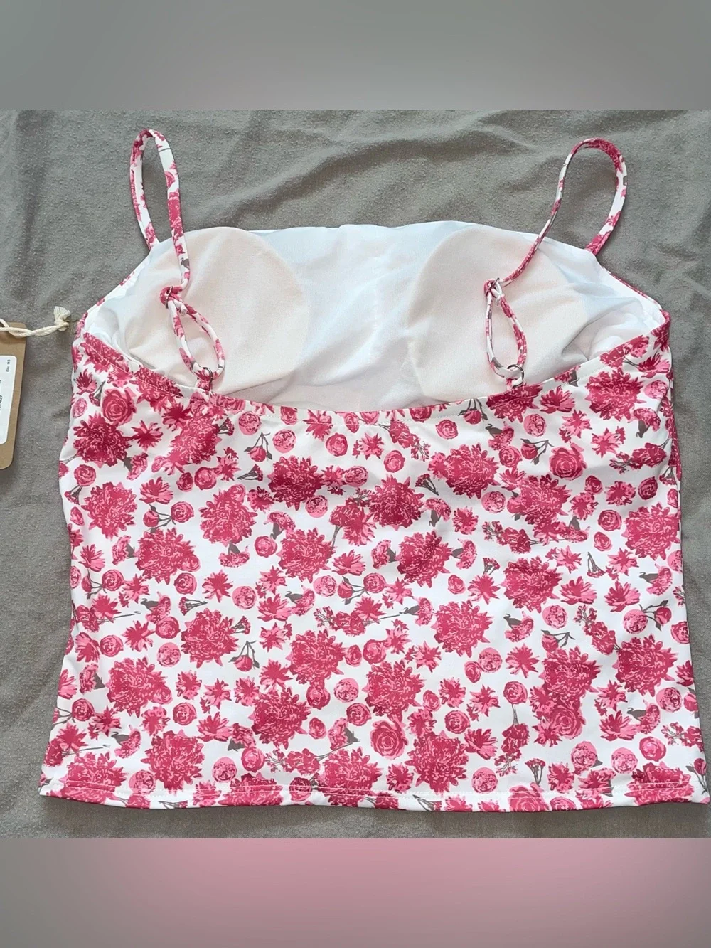NEW NWT Albion Fit Women’s Athena Cabo Tankini Bikini Top Pink Floral Small